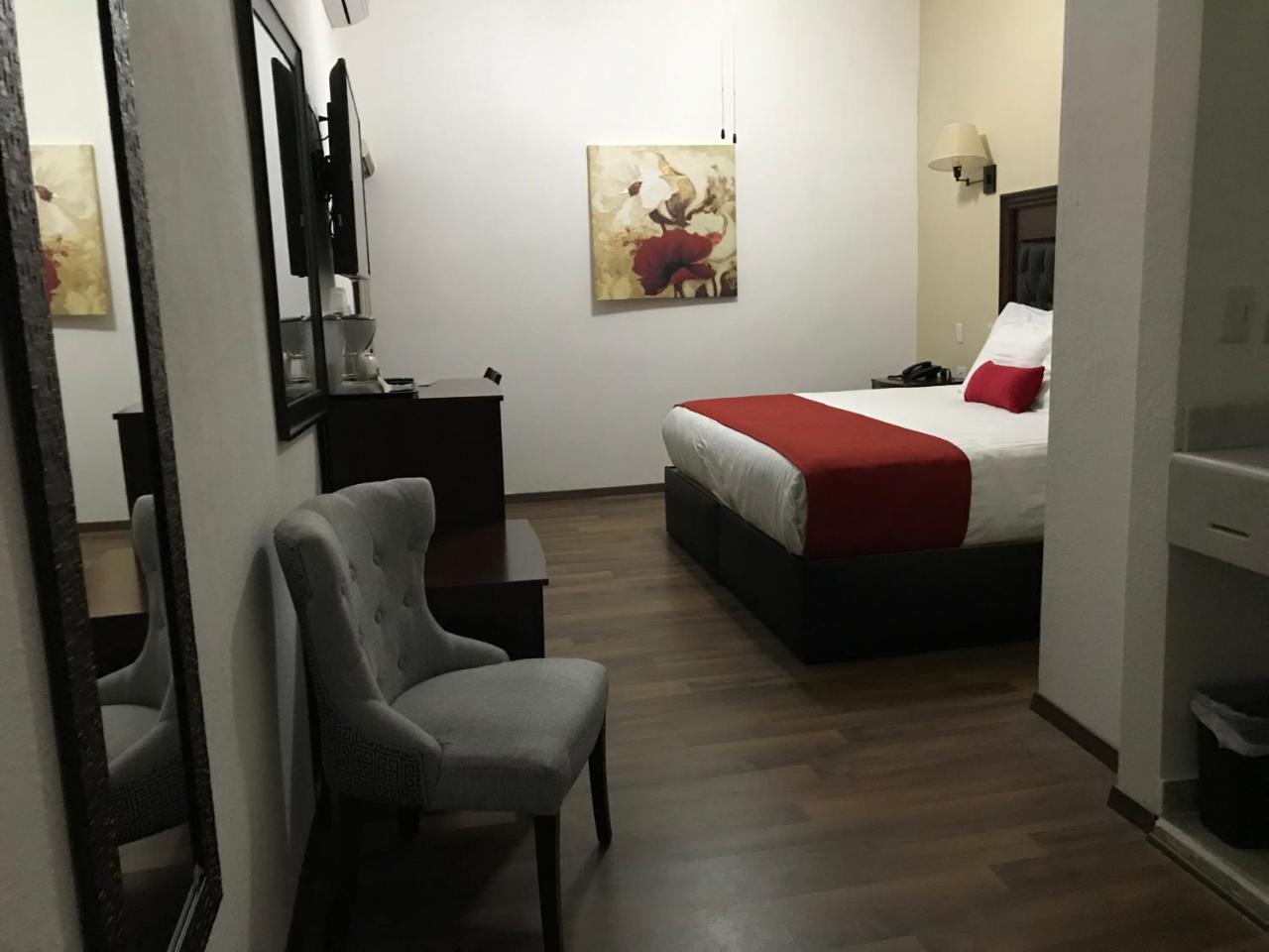 Los Nogales Inn Camargo Ngoại thất bức ảnh